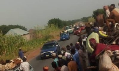 Youth blocked the Gusau Kaura Namoda highway at the Sakajiki community on Tuesday October 17 over insecurity 1.jpeg