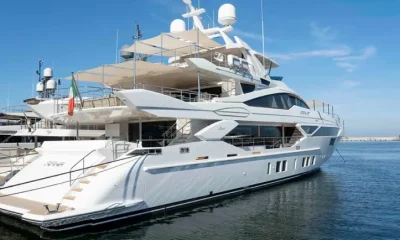 da6e74f0 e321 11eb b41b 5f9e45d1800f RANIA Superyacht for sale charter 01 860x434 1