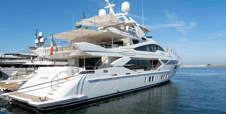 da6e74f0 e321 11eb b41b 5f9e45d1800f RANIA Superyacht for sale charter 01 860x434 1